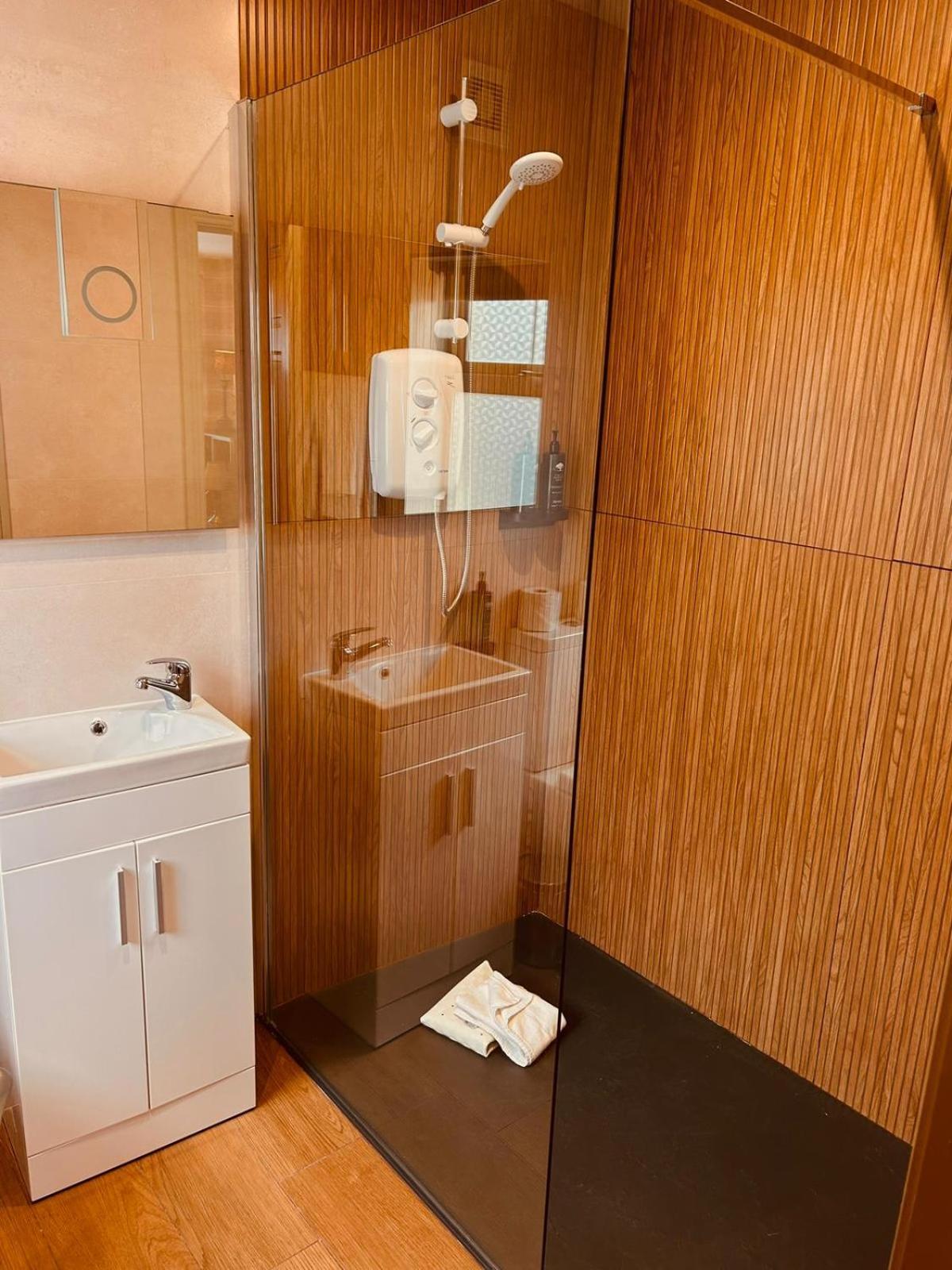 Red Cliff Lodge スパニッシュ・ポイント エクステリア 写真